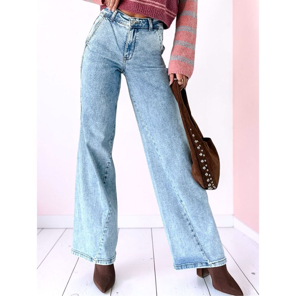 Judy Blue Twisted Inseam Wide Leg Jeans High Rise Light Wash Stretch Denim NWT